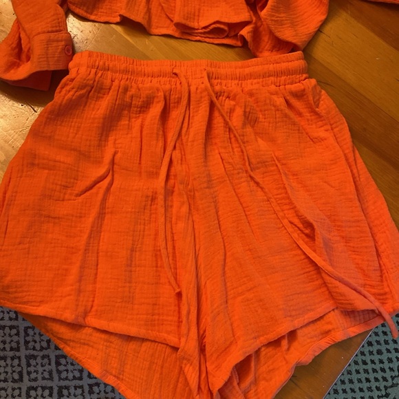 Short and button down set - Picture 2 of 5